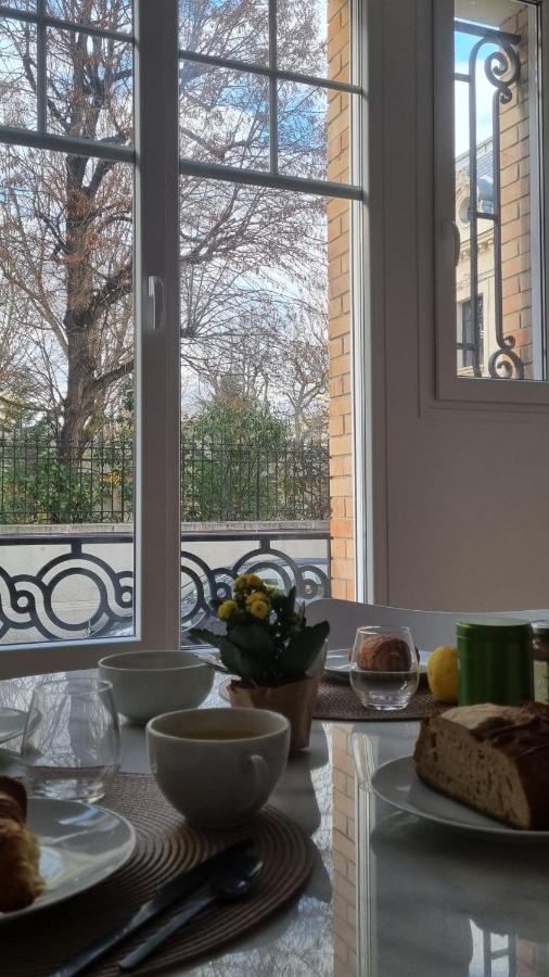 Au 53, Sous Le Chartil Apartment Reims Ngoại thất bức ảnh